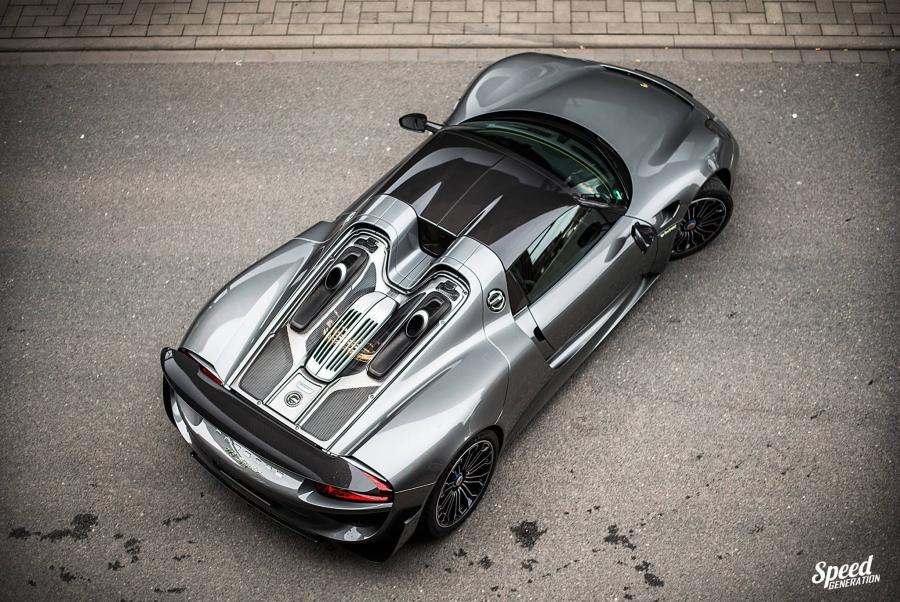 Porsche 918 Spyder by Edo Competition 2016 года  (фото 9 из 10)
